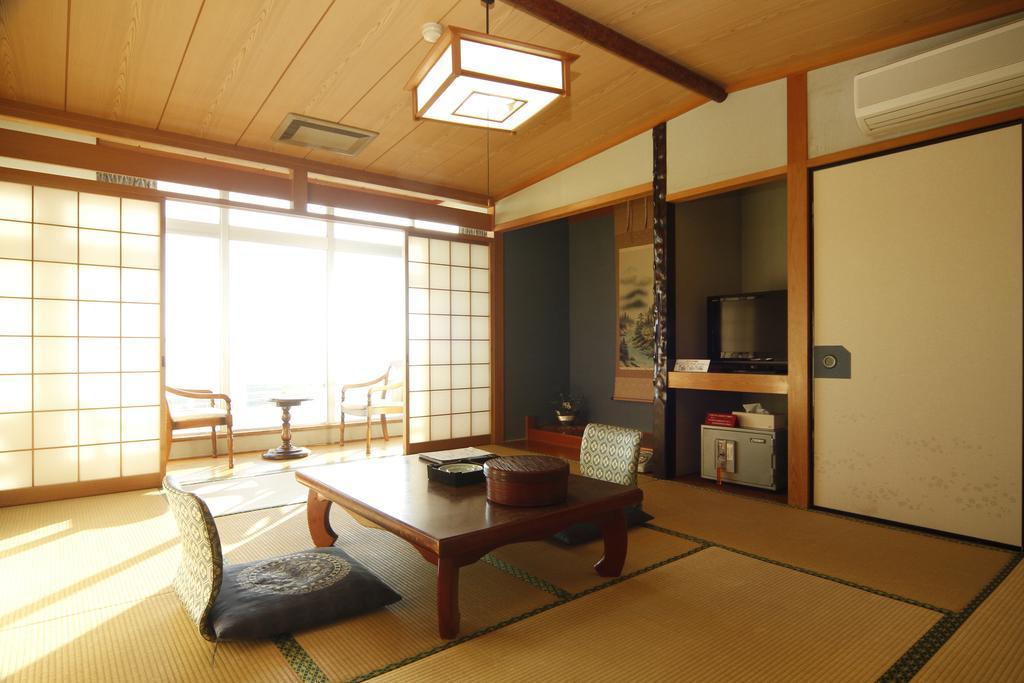 Grand Hotel Yamamikan Minamichita Exterior photo